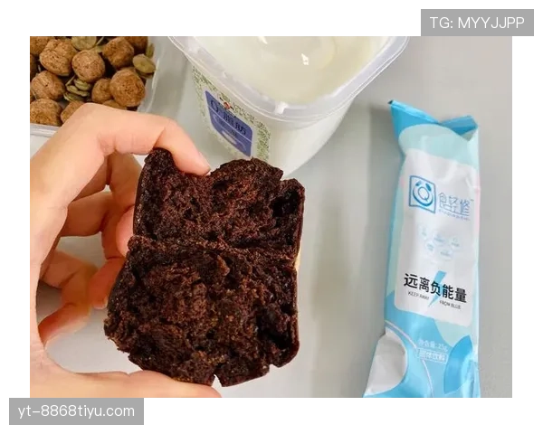 杨千霖家的冰箱里居然塞满了蛋白粉，连饮料都喝零卡的？