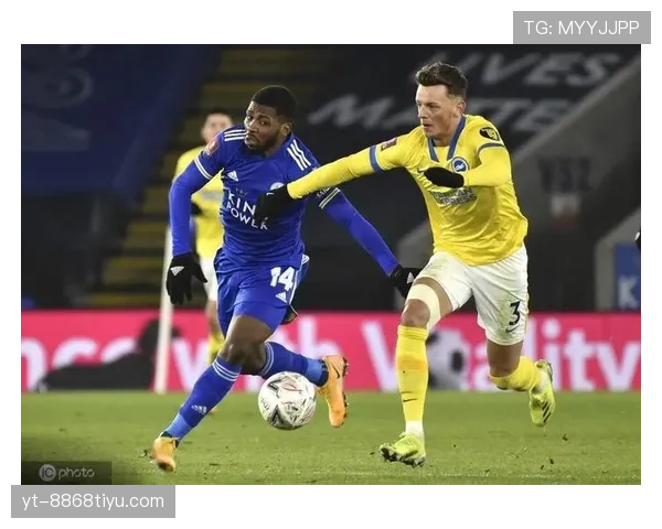 希尔通过无球切入提升得分效率，显著优于同期后卫表现